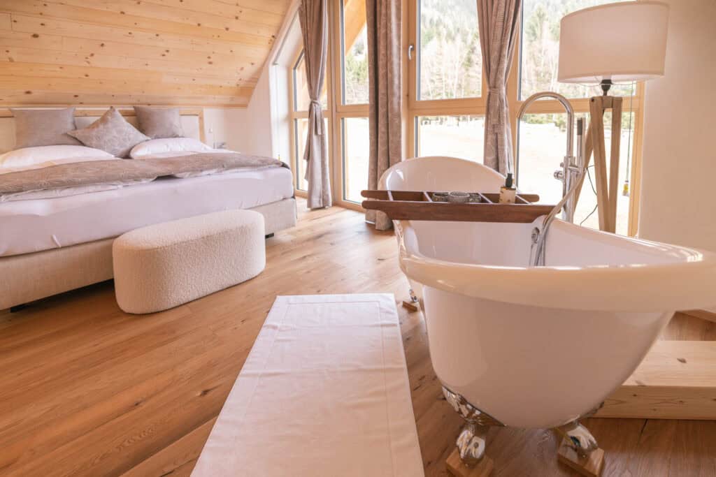 Casa vacanze-interno-camera da letto-con-vasca da bagno