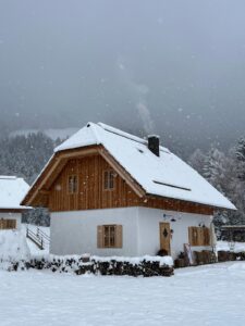 1326e194-0135-4700-8cd4-3c2c08f5b499