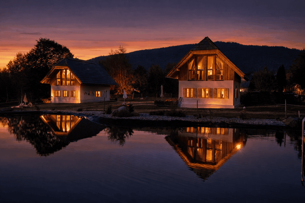 Nachhaltiges Premium Ferienhaus in Kärnten aus Holz, Stroh und Lehm bei Ebner 1822