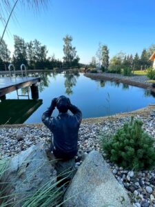 Naturteich bei Ebner 1822 in Kärnten als Ort für achtsame Auszeit im Ferienhaus